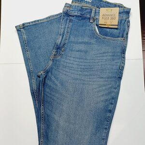 Foundry Adv. Flex 360° Athletic Fit Jeans. Men's Size: W40x36L